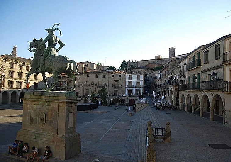 Instituto Extremeño de la Hispanidad